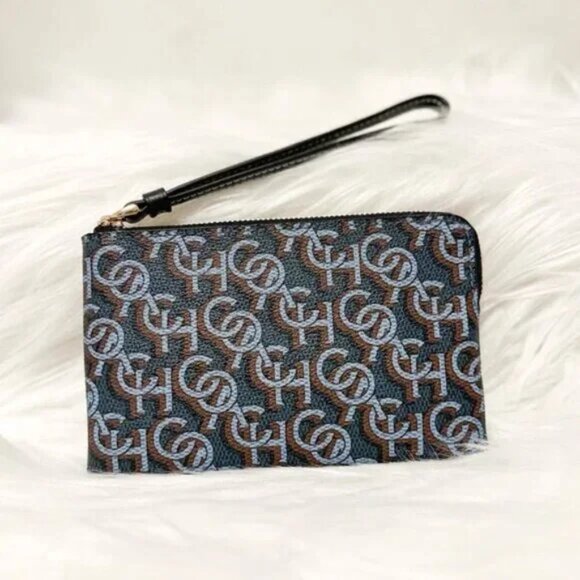 27 | 😍 - SOLD - 🍓Coach Corner Zip Wristlet with Monogram Print (Navy) - Picture 1 of 4